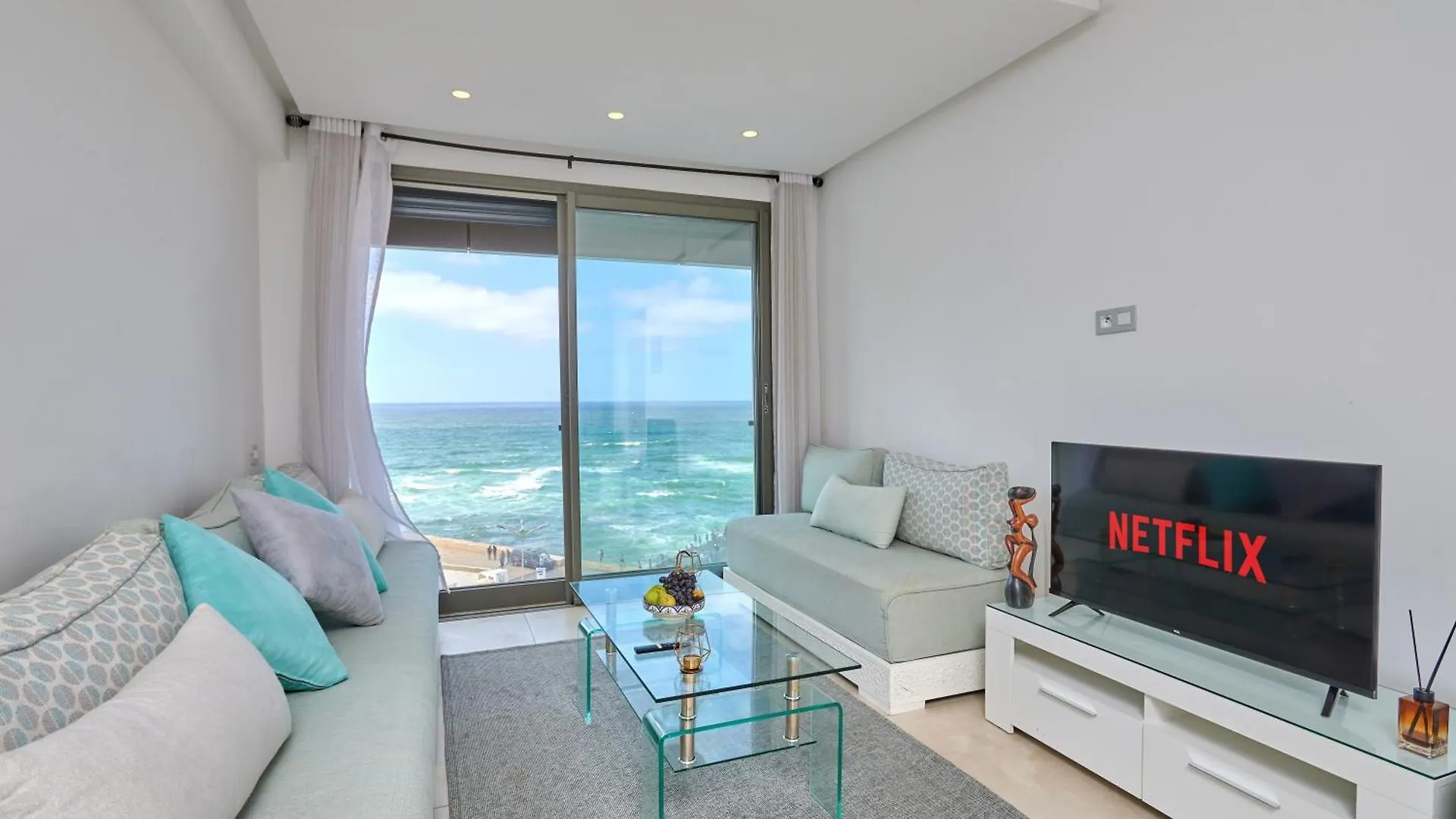 Appartamento Sea View-Mosquée Hassan II- By CasaKhemsa  Casablanca