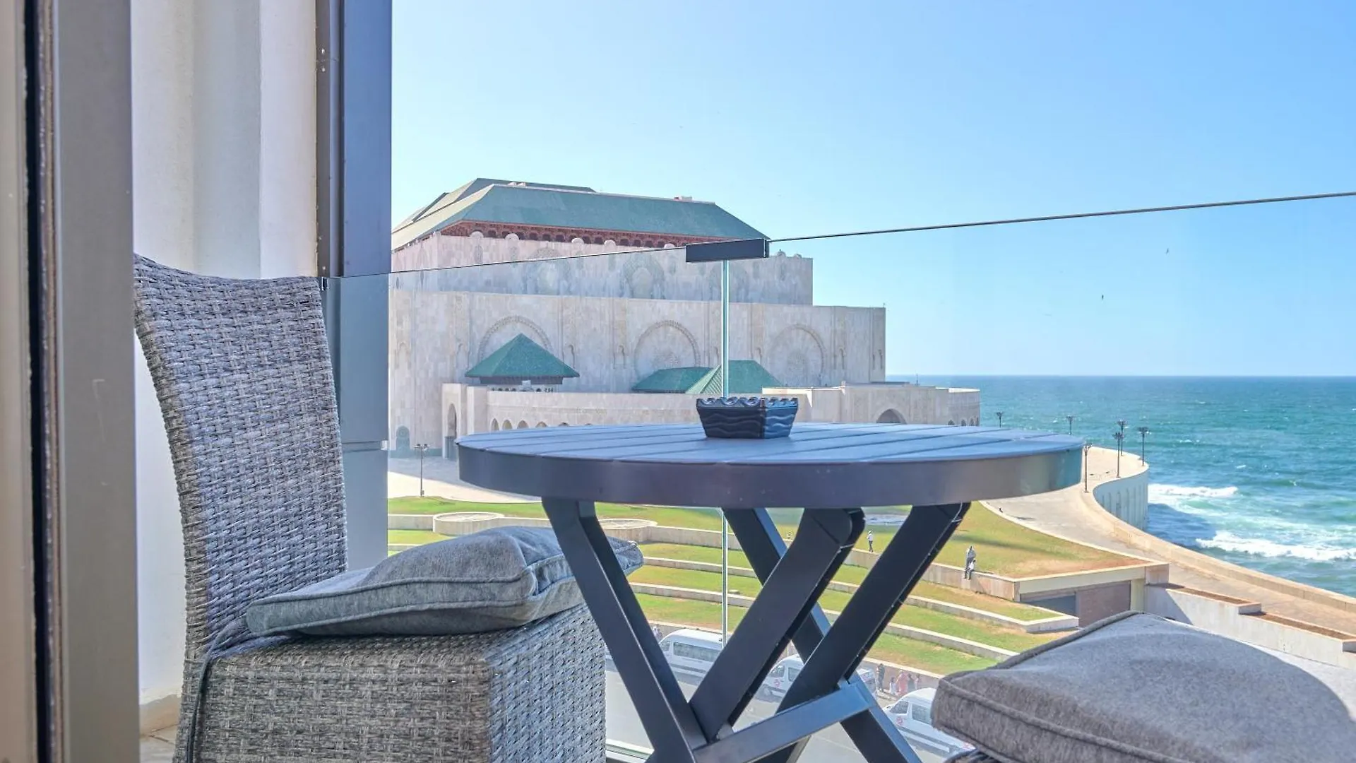 Appartamento Sea View-Mosquée Hassan II- By CasaKhemsa  Casablanca Marocco