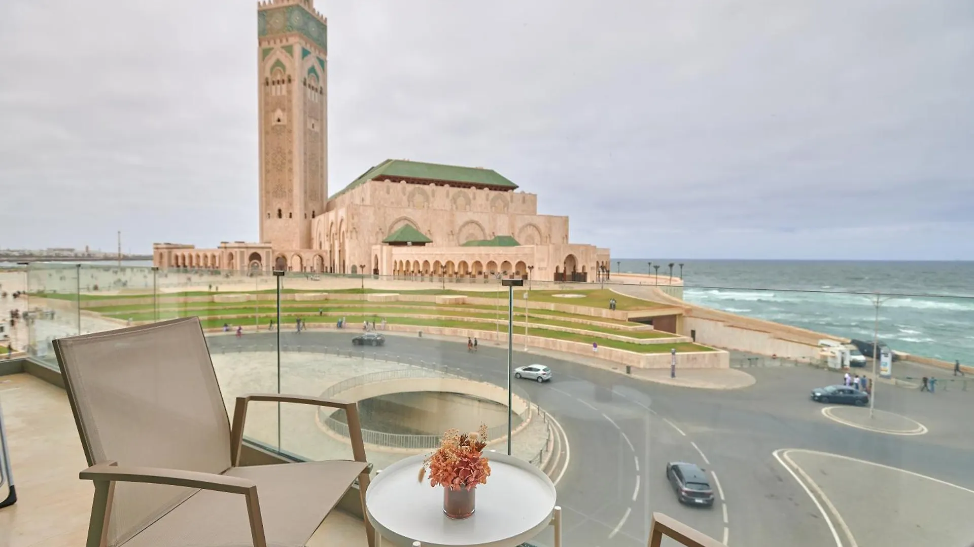 Appartamento Sea View-Mosquée Hassan II- By CasaKhemsa  Casablanca